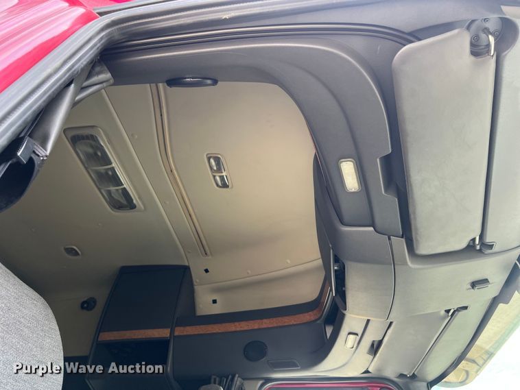 image for item EJ2937 2015 International  ProStar Plus 122 semi truck