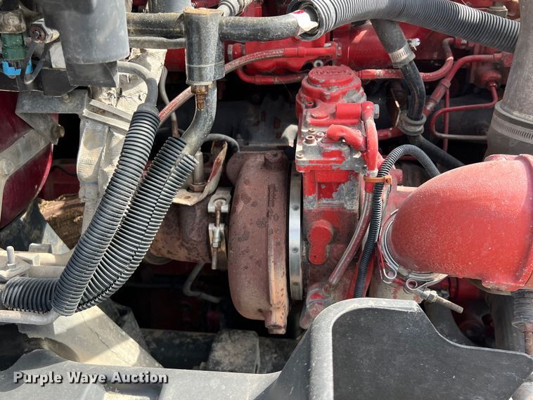 image for item EJ2937 2015 International  ProStar Plus 122 semi truck