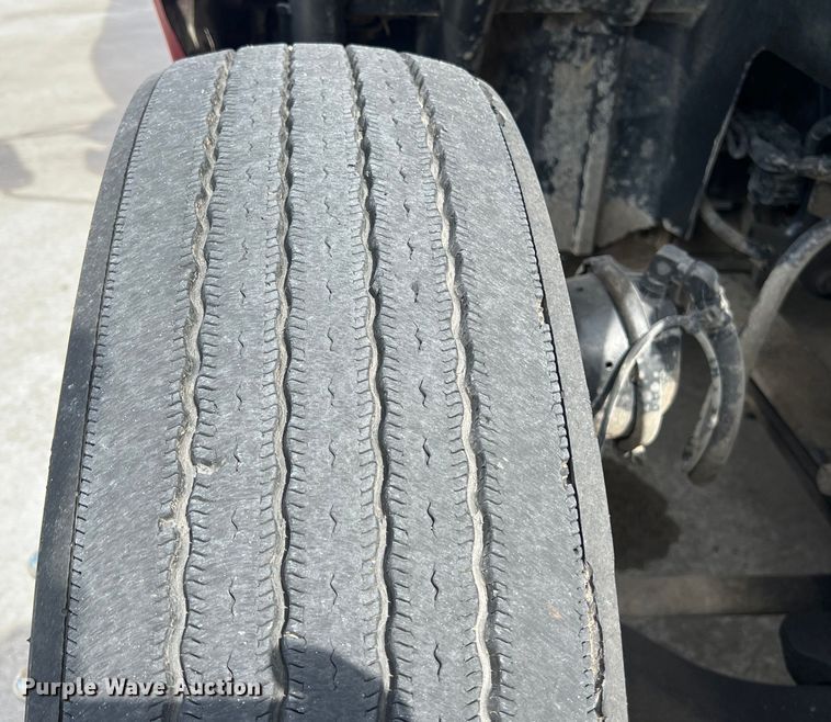 image for item EJ2937 2015 International  ProStar Plus 122 semi truck