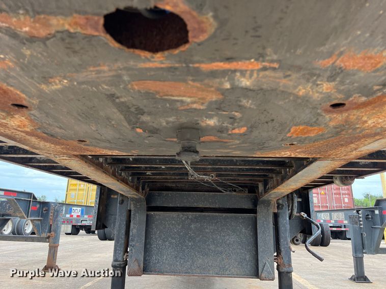 image for item EJ2939 1997 Fontaine THDFTT-5-4866AW drop deck trailer