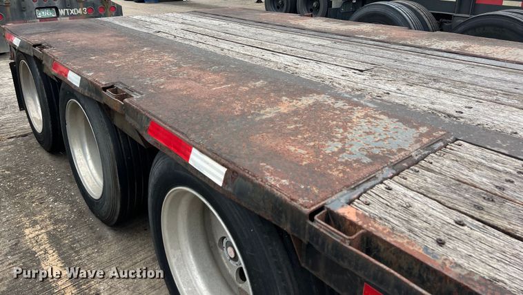 image for item EJ2939 1997 Fontaine THDFTT-5-4866AW drop deck trailer