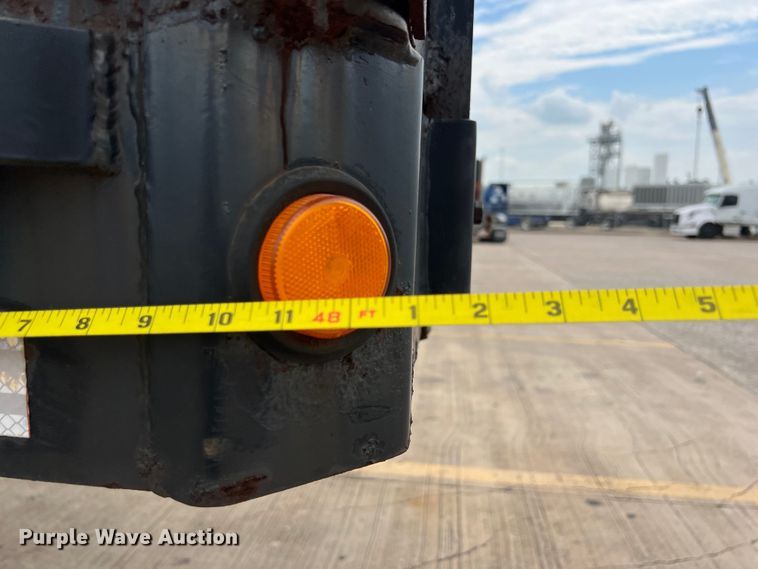 image for item EJ2939 1997 Fontaine THDFTT-5-4866AW drop deck trailer