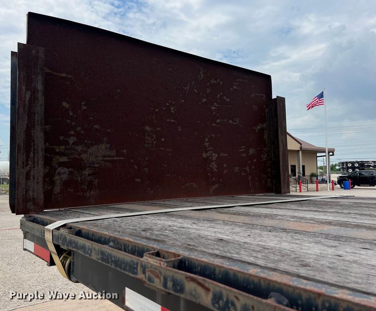 image for item EJ2939 1997 Fontaine THDFTT-5-4866AW drop deck trailer