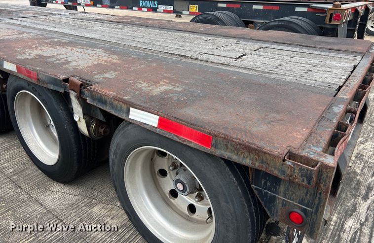 image for item EJ2939 1997 Fontaine THDFTT-5-4866AW drop deck trailer