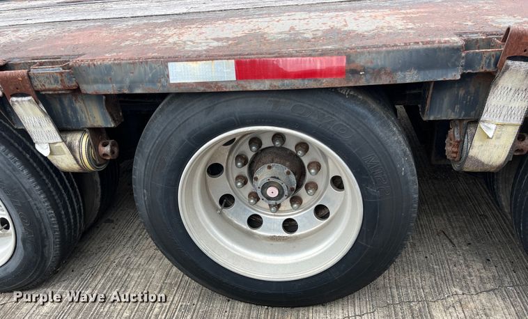 image for item EJ2939 1997 Fontaine THDFTT-5-4866AW drop deck trailer