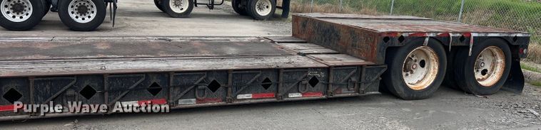 image for item EJ2940 1997 Fontaine TDDHRGT-5-4869AWK lowboy equipment trailer
