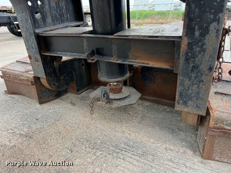 image for item EJ2940 1997 Fontaine TDDHRGT-5-4869AWK lowboy equipment trailer