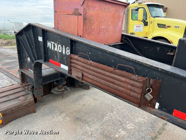 image for item EJ2940 1997 Fontaine TDDHRGT-5-4869AWK lowboy equipment trailer