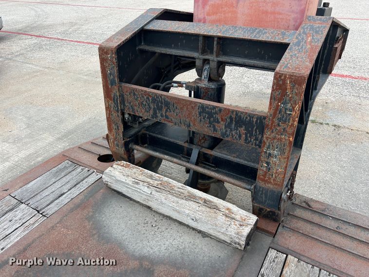 image for item EJ2940 1997 Fontaine TDDHRGT-5-4869AWK lowboy equipment trailer