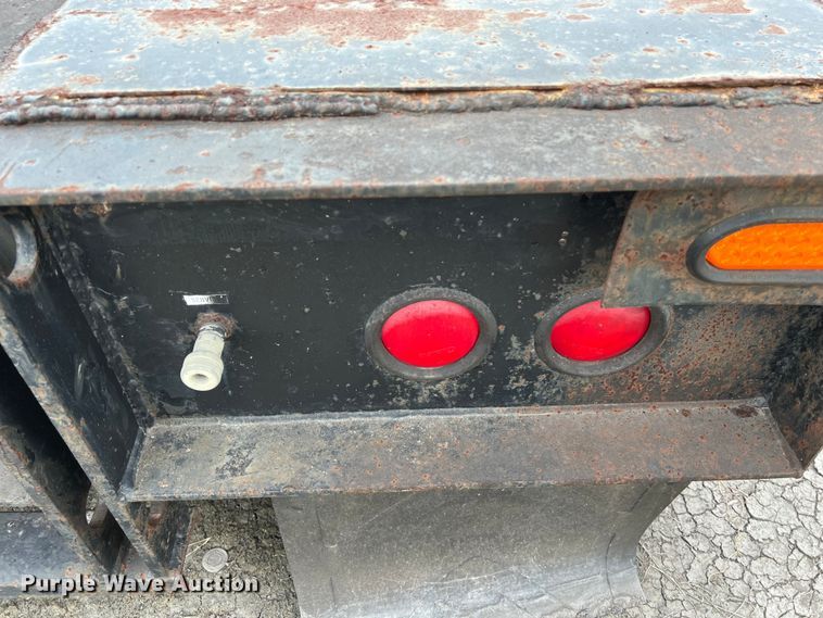 image for item EJ2940 1997 Fontaine TDDHRGT-5-4869AWK lowboy equipment trailer