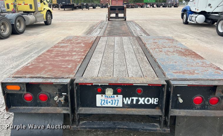 image for item EJ2940 1997 Fontaine TDDHRGT-5-4869AWK lowboy equipment trailer
