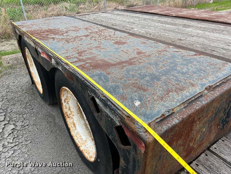 image for item EJ2940 1997 Fontaine TDDHRGT-5-4869AWK lowboy equipment trailer
