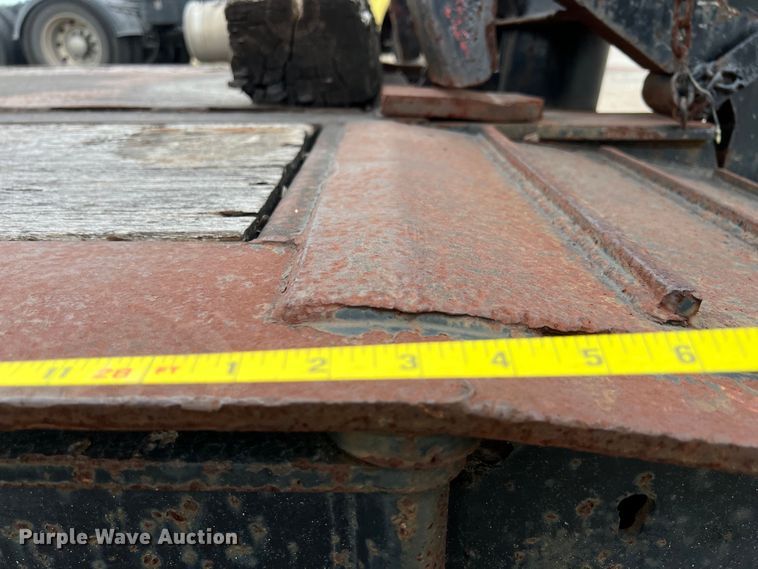 image for item EJ2940 1997 Fontaine TDDHRGT-5-4869AWK lowboy equipment trailer