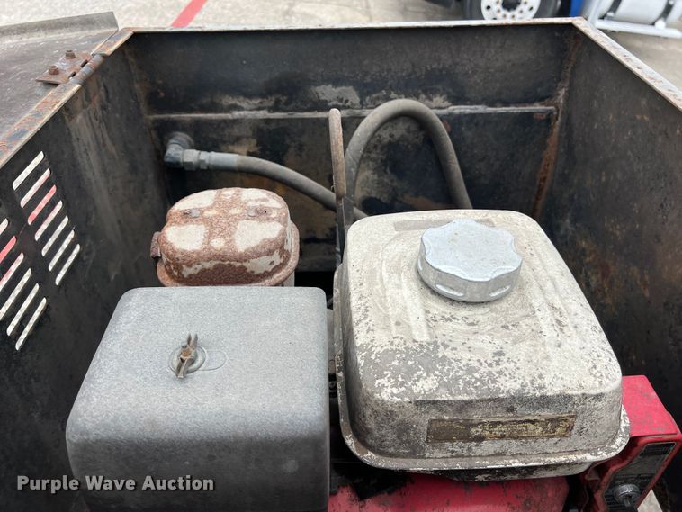 image for item EJ2940 1997 Fontaine TDDHRGT-5-4869AWK lowboy equipment trailer