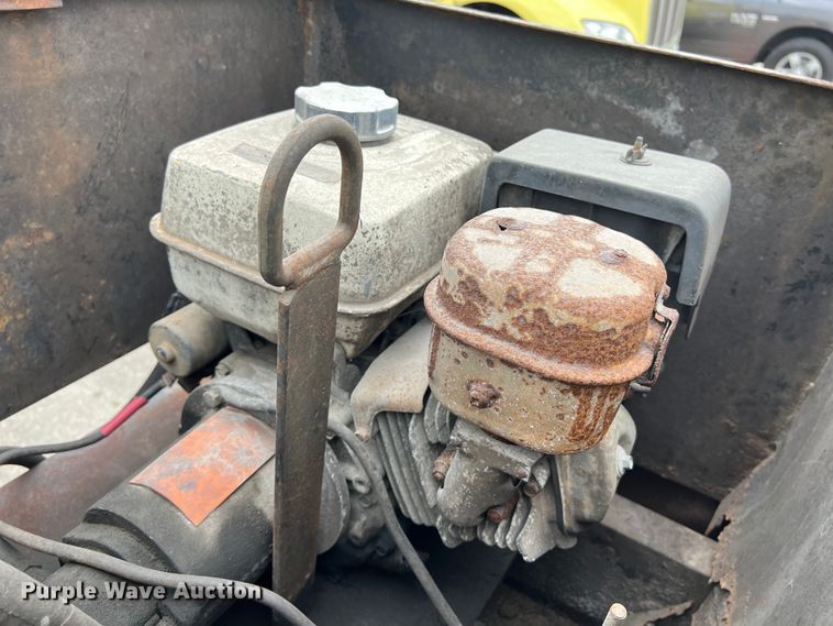 image for item EJ2940 1997 Fontaine TDDHRGT-5-4869AWK lowboy equipment trailer