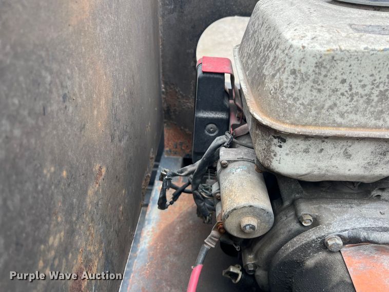 image for item EJ2940 1997 Fontaine TDDHRGT-5-4869AWK lowboy equipment trailer