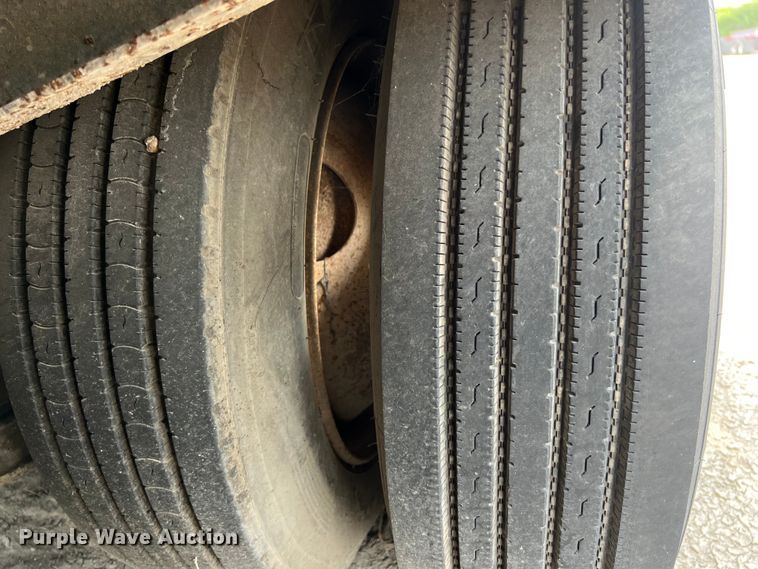 image for item EJ2940 1997 Fontaine TDDHRGT-5-4869AWK lowboy equipment trailer