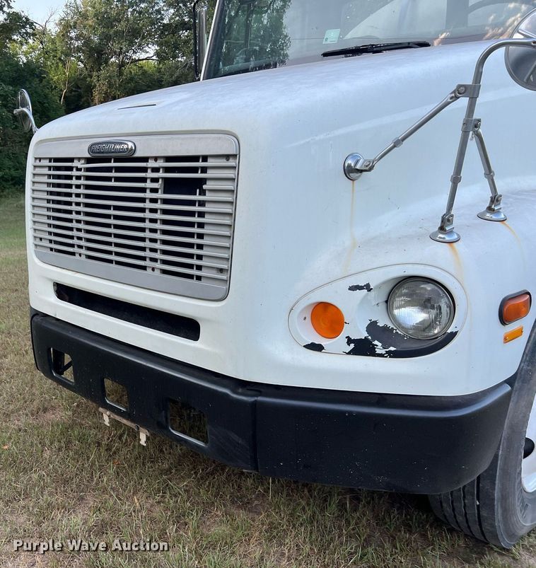 image for item EJ2944 2004 Freightliner  FL112 fuel truck