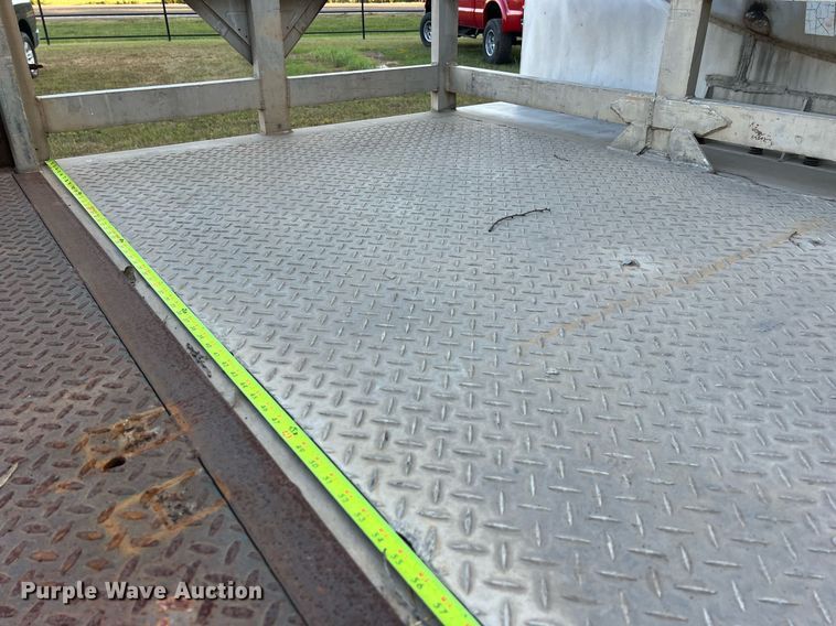 image for item EJ2944 2004 Freightliner  FL112 fuel truck