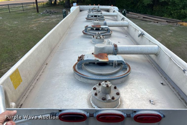 image for item EJ2944 2004 Freightliner  FL112 fuel truck