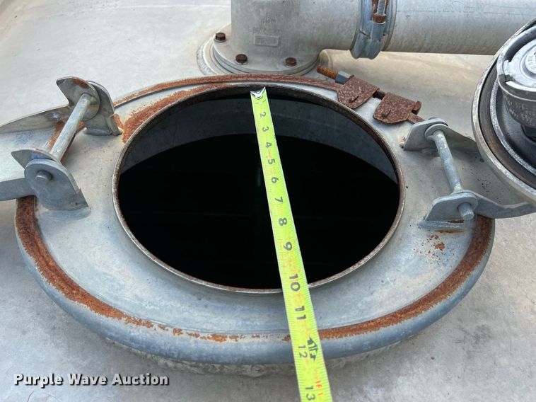 image for item EJ2944 2004 Freightliner  FL112 fuel truck