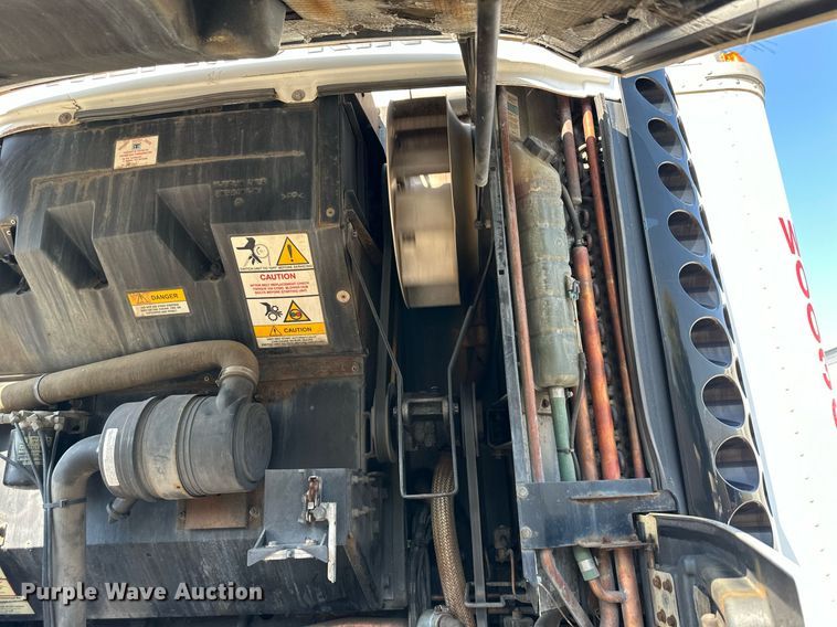 image for item EJ7221 2006 Great Dane refrigerated van trailer