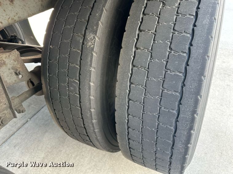 image for item EJ7221 2006 Great Dane refrigerated van trailer