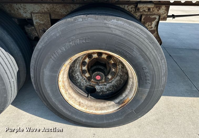 image for item EJ7224 1995 Trailmobile  01JA-1UAL dry van trailer