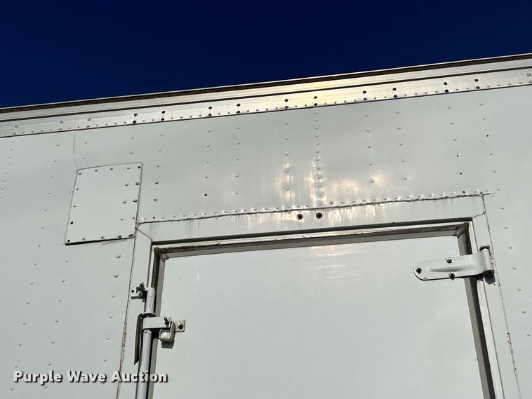 image for item EK3060 1999 Fruehuaf  dry van office trailer