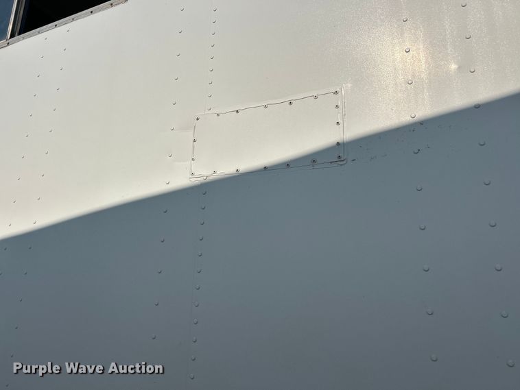 image for item EK3060 1999 Fruehuaf  dry van office trailer