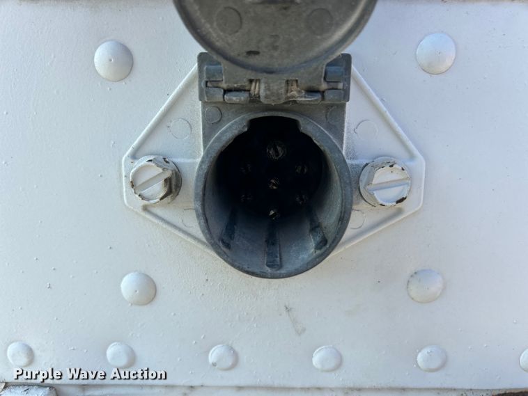 image for item EK3060 1999 Fruehuaf  dry van office trailer