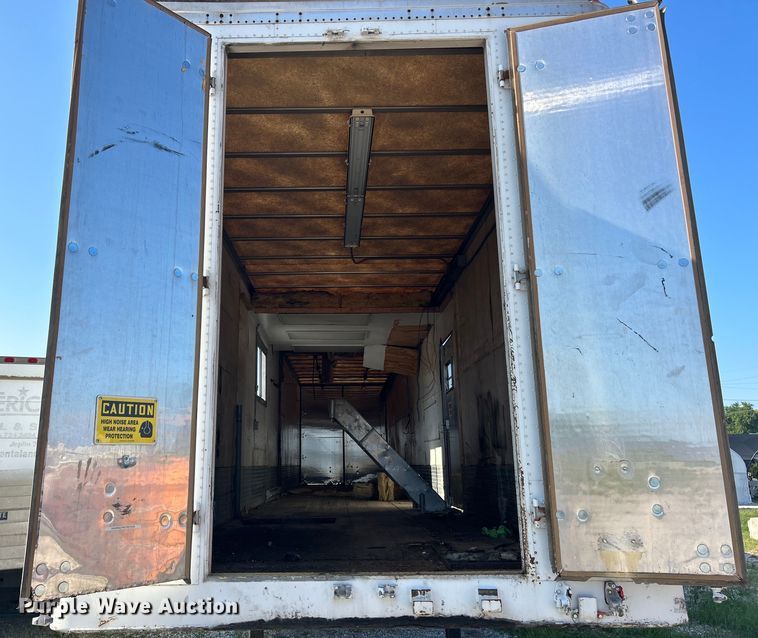 image for item EK3060 1999 Fruehuaf  dry van office trailer