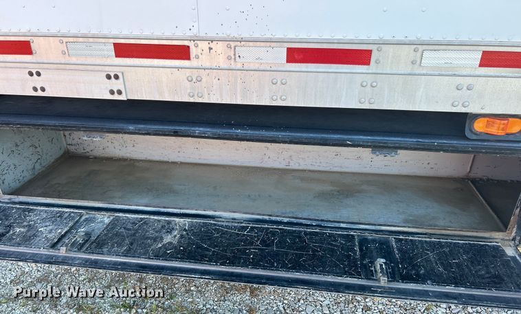 image for item EK3060 1999 Fruehuaf  dry van office trailer