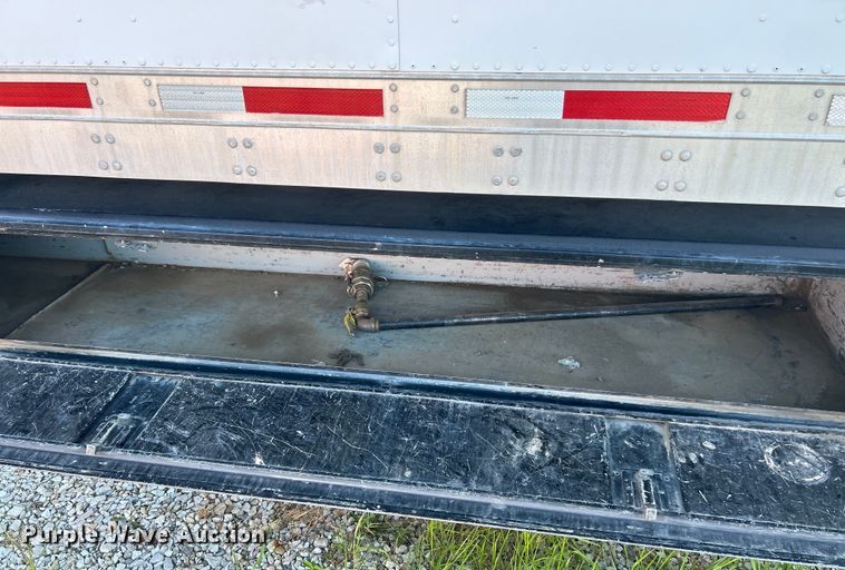 image for item EK3060 1999 Fruehuaf  dry van office trailer