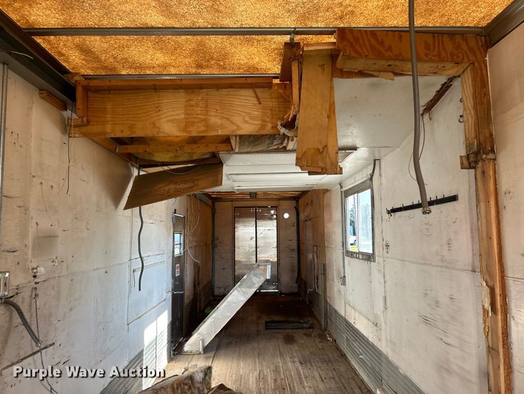 image for item EK3060 1999 Fruehuaf  dry van office trailer