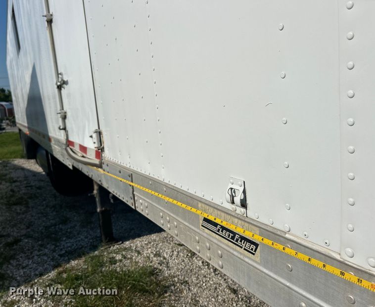 image for item EK3060 1999 Fruehuaf  dry van office trailer