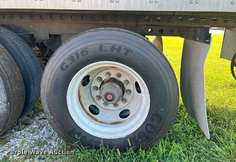 image for item EK3060 1999 Fruehuaf  dry van office trailer