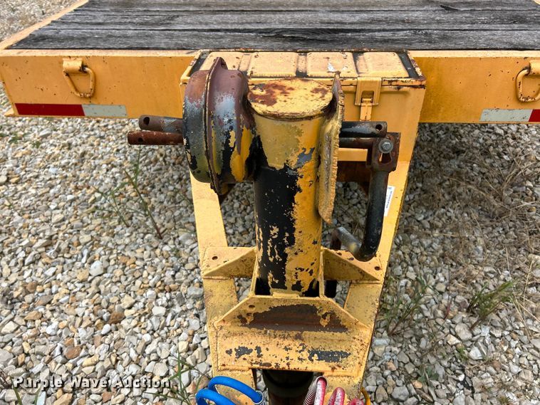 image for item EK3219 1977 Miller OT tilt deck equipment trailer