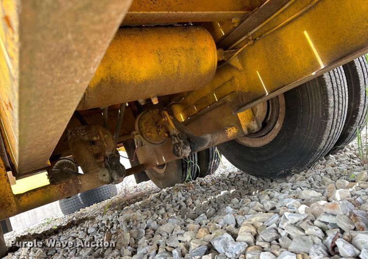 image for item EK3219 1977 Miller OT tilt deck equipment trailer