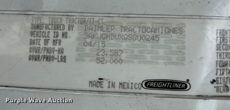 image for item EK3220 2016 Frieghtliner  Cascadia 132 semi truck