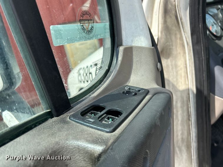 image for item EK3222 2017 Frieghtliner  Cascadia 113 semi truck