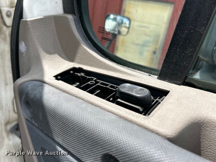 image for item EK3222 2017 Frieghtliner  Cascadia 113 semi truck