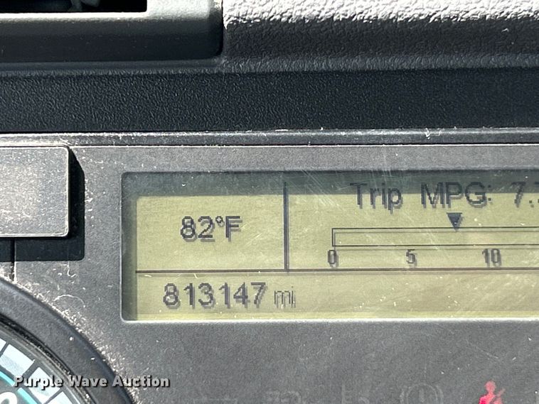 image for item EK3223 2017 Frieghtliner Cascadia 113 semi truck