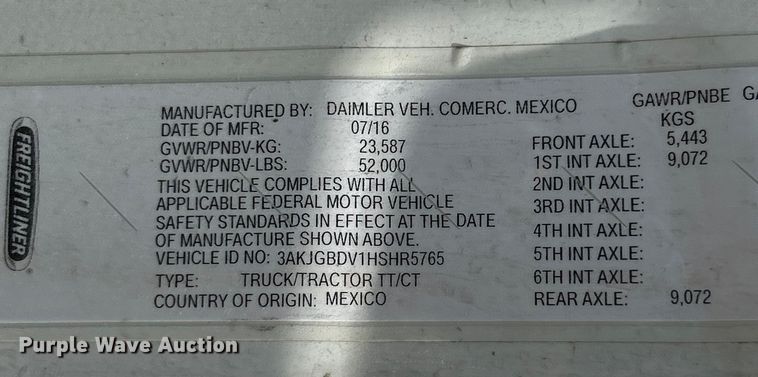 image for item EK3223 2017 Frieghtliner Cascadia 113 semi truck