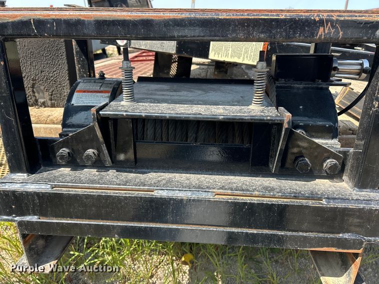 image for item EK3228 Jerr-Dan 815TRBLP-W rollback bed