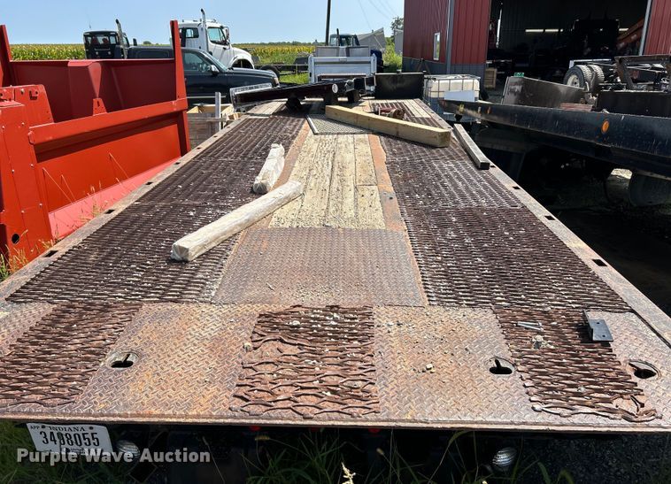 image for item EK3228 Jerr-Dan 815TRBLP-W rollback bed