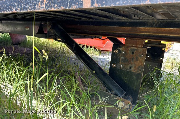 image for item EK3228 Jerr-Dan 815TRBLP-W rollback bed