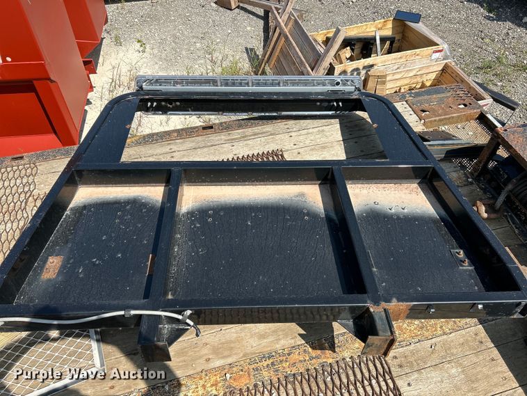 image for item EK3228 Jerr-Dan 815TRBLP-W rollback bed