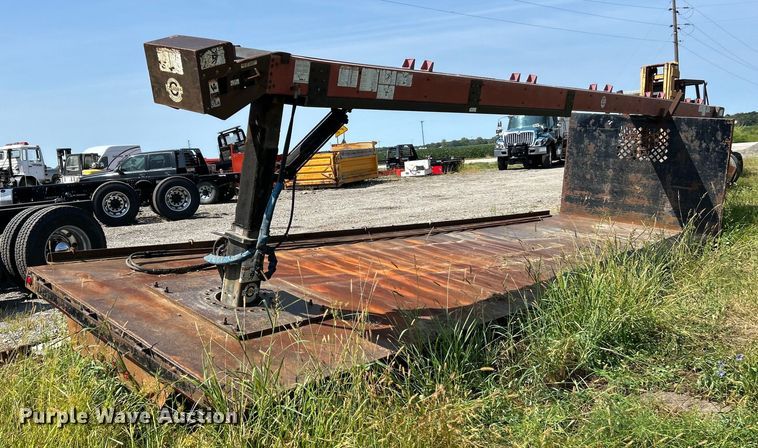 image for item EK3229 Cleasby shingle conveyor bed