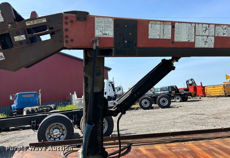 image for item EK3229 Cleasby shingle conveyor bed